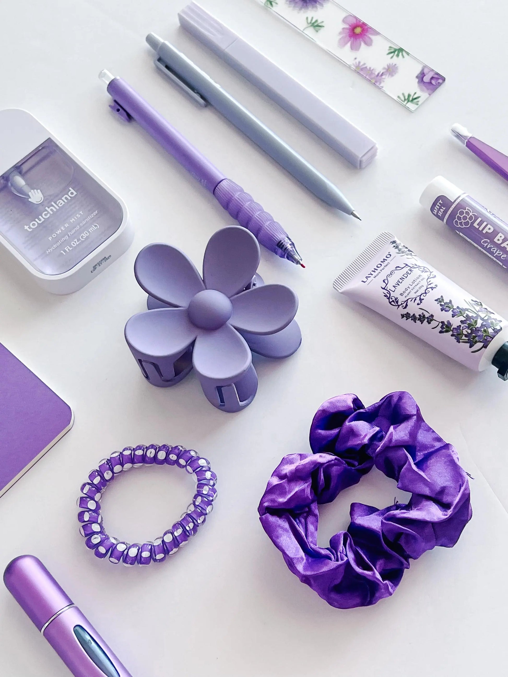 The Gift Kit – Aesthetic Gift for Her Self Care Stationery & Beauty Essentials Set